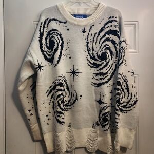 Nwot Aelfric Eden Cosmic Swirl Sweater in White and Black